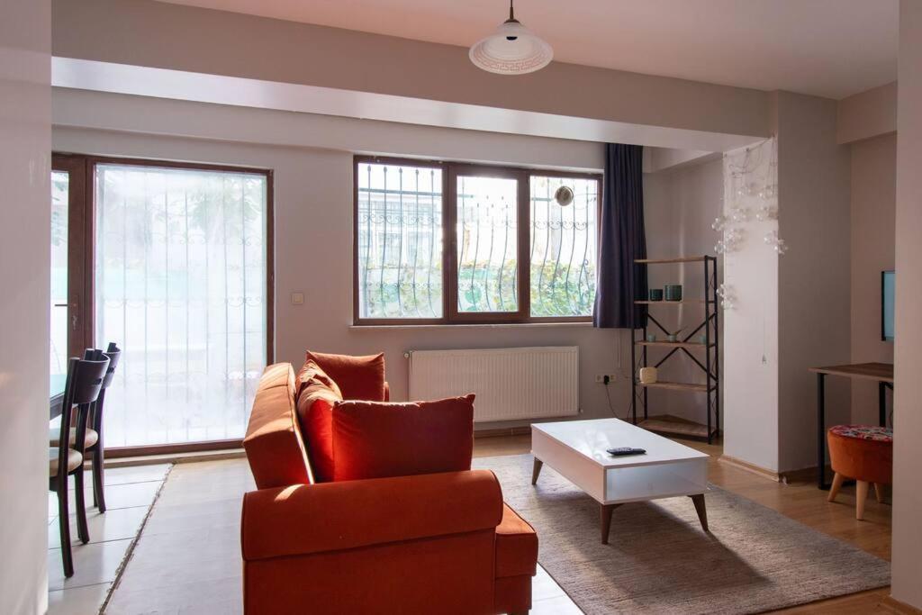 Apartment Cozy Modern 1br W Patio New Building In Maltepe Istanbul
